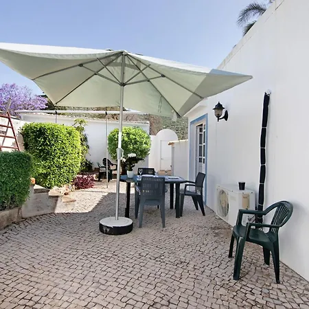 Holiday Studio Medronhal * Faro